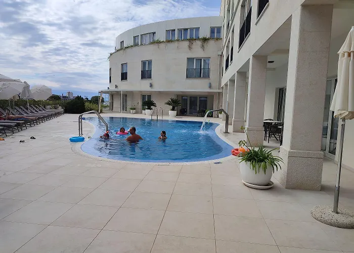 Luxusapartment Mit Meerblick, Pool Und Garage * Umag